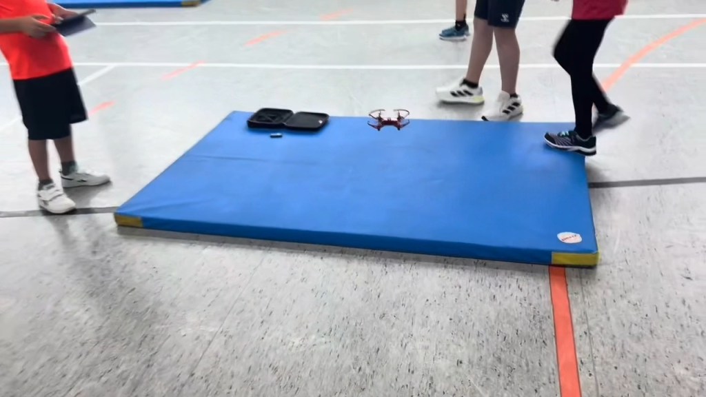 ✈️ Ready for Takeoff: Unsere Viertklässler auf Weltreise in der&nbsp;Sporthalle